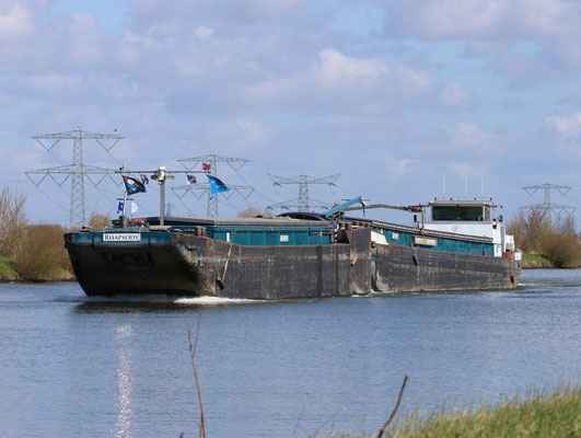 Koppelverband Bohemian Rhapsody, ENI 01822640 (motorschip, 1943) en ENI 01823363 (duwbak, 1962),Julianakanaal