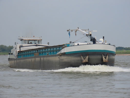 Motorvrachtschip Marelie (ENI 02205160) gas erop.