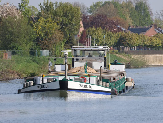 Motorvrachtschip Were Di met Europanummer 6001770