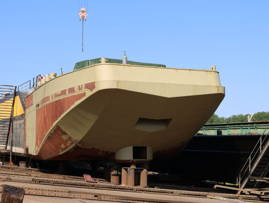 Nieuw voorschip Tankduwbak Bumbastad