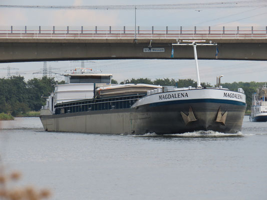 Motorvrachtschip   Magdalena ENI 02328609 De Magdalena werd in 1999 gebouwd als Isabelle