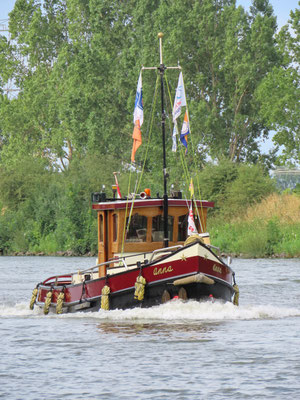 Motorsleepboot  Anna ENI 03031370 Een prachtig voorbeeld van Nederlands vakmanschap! 