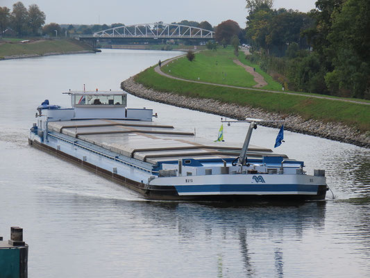 motorvrachtschip Maya