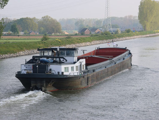 Motorvrachtschip Talisman (ENI 08000049) Bij Obbicht