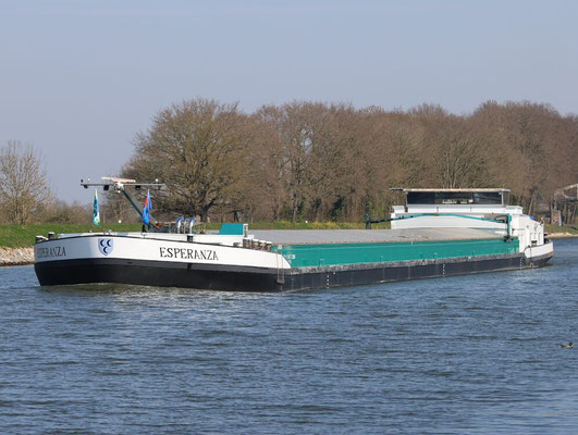 Motorvrachtschip Esperanza, ENI 02331473 op het Julianakanaal