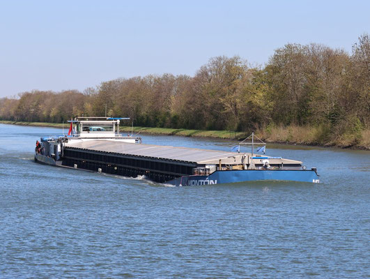 Monton Motorvrachtschip ENI 06004231 Het motorvrachtschip Montōn heeft een lengte van 80 m, een breedte van 9 m