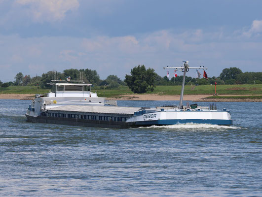 Motorvrachtschip Gerda (ENI 02324086), gebouwd in 1999 als Crigee. 