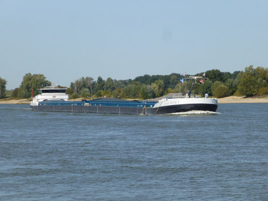 Koppelverband Sjouwer en Sjouwer I, ENI 02332229 en 02332228, motorvrachtschip met duwbak, bouwjaar 2009, varend onder Nederlandse vlag.