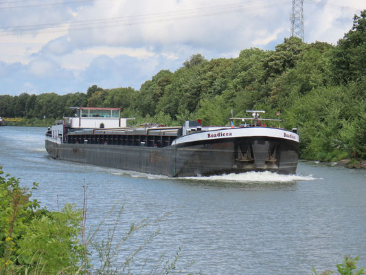 Motorvrachtschip Boadicea (ENI 02321611), gebouwd in 1971