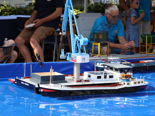 Modelbouw Groep Devel op Havendagen Maasbracht: Fotoserie Binnevaartspotter.nl Foto 8