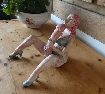 Dame mit Penis   Höhe 26 cm      55 Euro