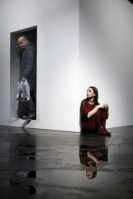 Gift. Eine Ehegeschichte, Rolle: Sie, Regie: Daniela Kranz, Ausstattung: Jutta Burkhardt, Oldenburgisches Staatstheater 2014, Foto: Karen Stuke, mit: Matthias Kleinert