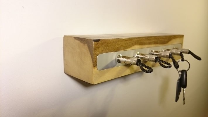 Schlüsselregal aus Holz - Exklusiv von "schönES Ding"