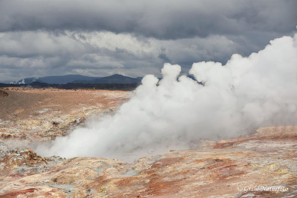 Im Geothermalgebiet Gunnuhver auf der Halbinsel Reykjanes.