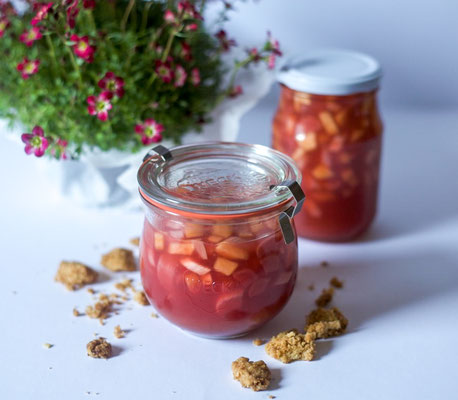 Rhabarber-Apfel-Kompott mit Ingwer