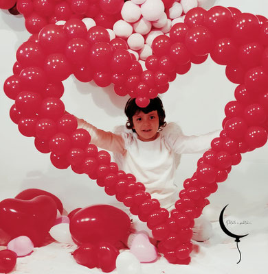 cuore palloncini san valentino allestimento ragazza servizio fotografico bambino angelo