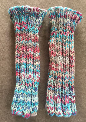 Pulswärmer lang mit Daumenloch - pastellfarben - blau, pink, weiss 