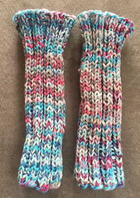 Pulswärmer lang mit Daumenloch - pastellfarben - blau, pink, weiss 