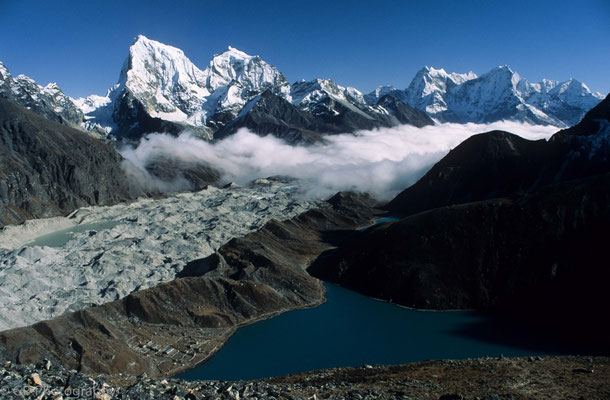 Panorama from Gokyo Ri - Gokyo Lake - Cholatse, Taboche, Kangtega, Thamserku - Ngotsumpa Glacier