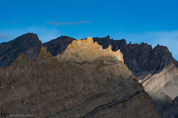 Zanskar - Mountains  along Lingshed trekking