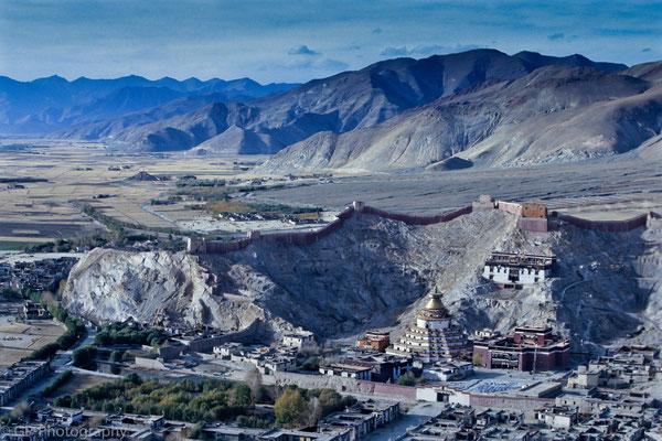 Dzong, Palcho Monastery and Kumbum, Gyantse, Tibet 1993