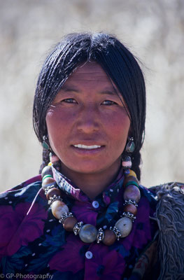 Young woman, Tashilhuenpo Monastery, Tibet 1993