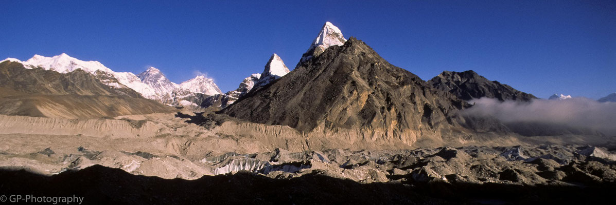 Panorama from Gokyo Ri - Mount Everest and Nuptse