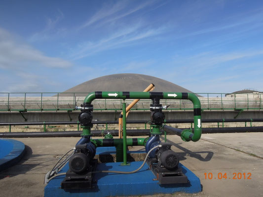 Biodigestor en matadero de reses - cerdos - covered lagoon digester for slaughterhouse waste
