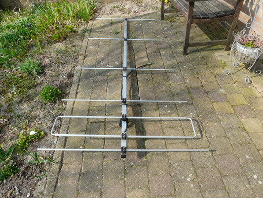 6 elements 2 meter LFA antenna. 9.8 dbd gain. Antenna measurement veron Meppel.