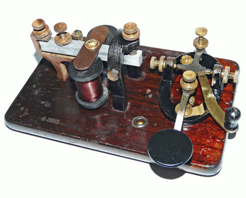 Key on Board. Telegraph key and sounder set. Made by Signal Electric