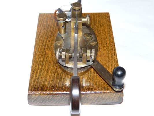 J.H. Bunnell & CO New york U.S.A.  The Double Speed Telegraph Key. DSK. Style W. 1904.  Sideswiper / Cootie key.