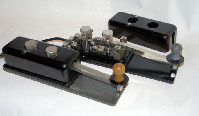 Morse key Amplidan a/s Copenhagen Denmark.  Model 50713 No 1706.