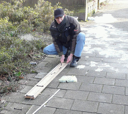 Making the open wire feedline  with Rob pa3eqb.