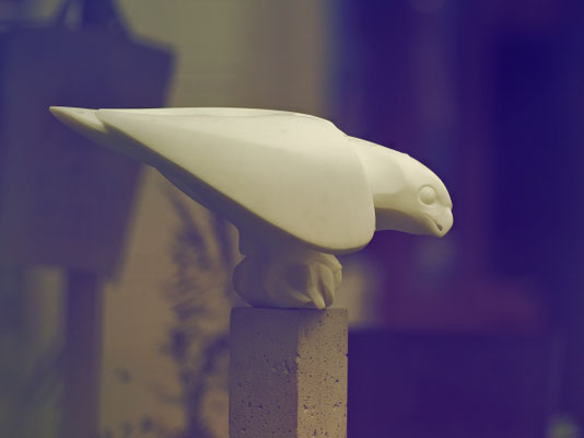 Wanderfalke / Marmor / Andreas Lindgger