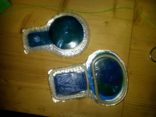 Tanzkostüme aus Verpackungsmaterialien designen und herstellen