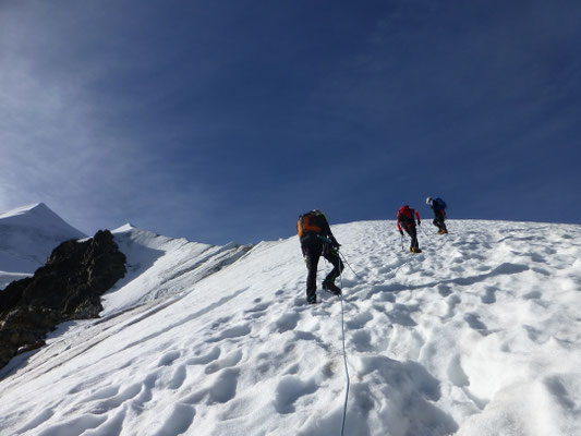 Am Gletscher gingen wir dann immer zu viert im Seil