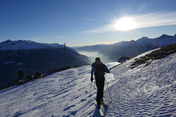 Bergheil zum ersten, am Glurnserköpfl, mit Blick ins Tal