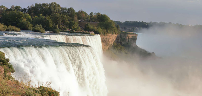 American Falls. Niagara Falls, NY, USA. Canon EOS 80D, EF 70-300mm f/4-5.6 IS II USM à 70mm, f/9, 1/160 s, 800 ISO