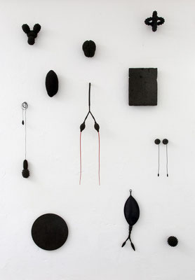 artificial nature, 2016 (Objekte mit Lavasand überzogen)