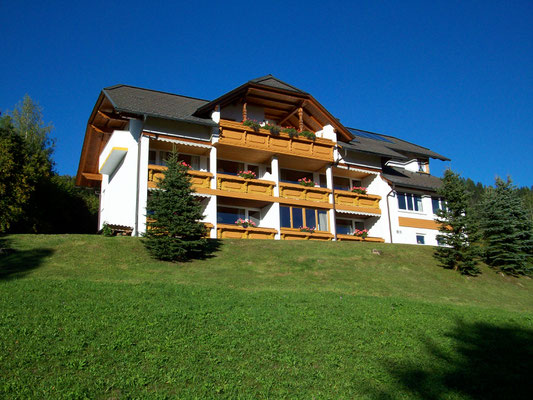 Jede Ferienwohnung hat ihren Balkon
