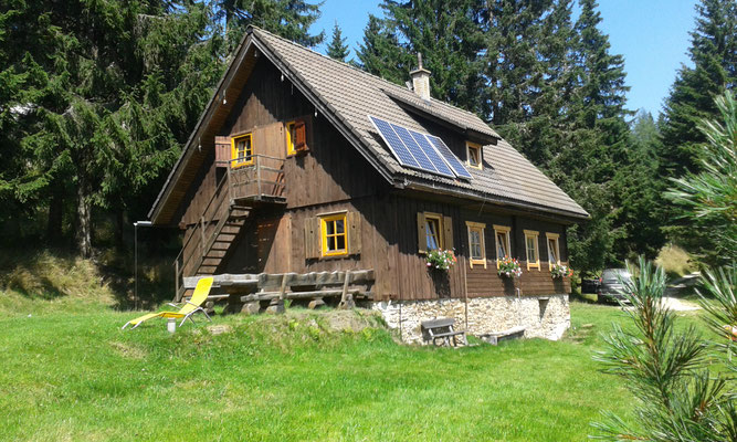 Rückansicht der Großhinterbergerhütte