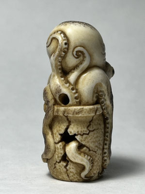 Octopus Netsuke