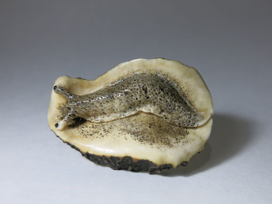 Slug Netsuke