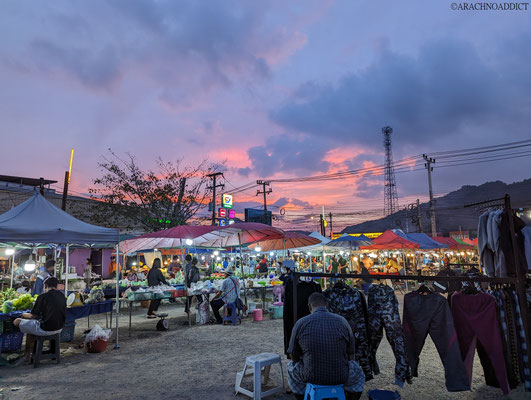 Nachtmarkt im Khao Yai