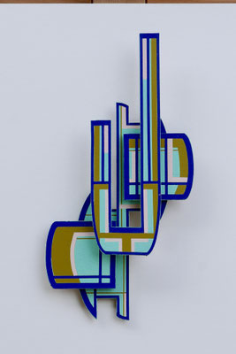 TÍTULO     :  "COMPOSICIÓN XXX" MEDIDAS :  31,8x16,5x2,8 cm. TÉCNICA   : PINTURA ACRÍLICA SOBRE CARTÓN DENSO GRUESO  AÑO          :  2025