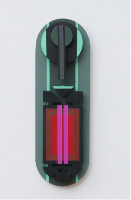 TÍTULO     :  "RELIEVE TÓTEM II" MEDIDAS : 30,5x10x3 cm. TÉCNICA   : PINTURA ACRÍLICA SOBRE MADERA  AÑO          :  2022  
