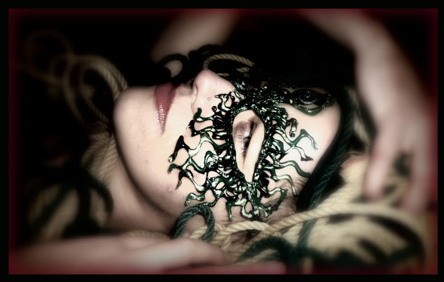 Medusa Shooting - Mask & Photo by Fabula Rasa 
