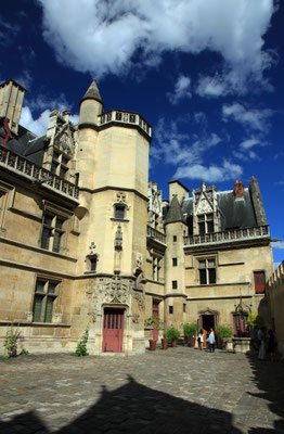 Visite paris médiéval hotel de cluny