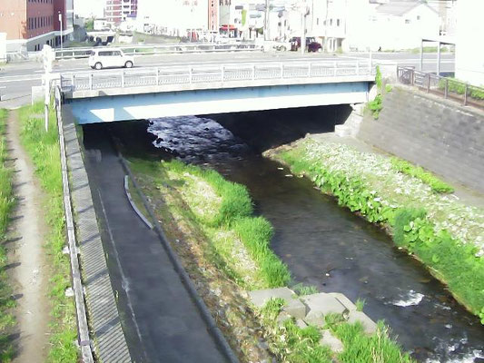 国道5号線(札幌～小樽)の路面状況ライブカメラ「勝納川･高砂橋」の平常時のサンプル画像