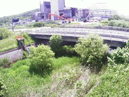 国道37号線(室蘭～長万部)の路面状況ライブカメラ「チマイベツ川･第２千舞鼈橋」の平常時のサンプル画像